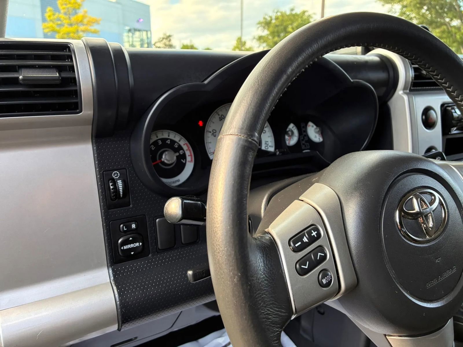 Used 2007 Toyota FJ Cruiser 4WD image 25