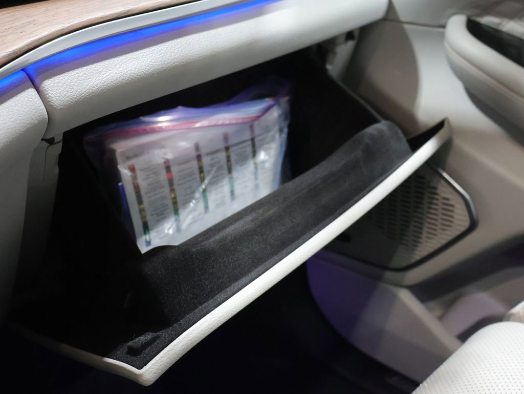 Certified 2021 Jeep Grand Cherokee L Summit w/ Advanced Protech Group IV AWD/4WD image 30