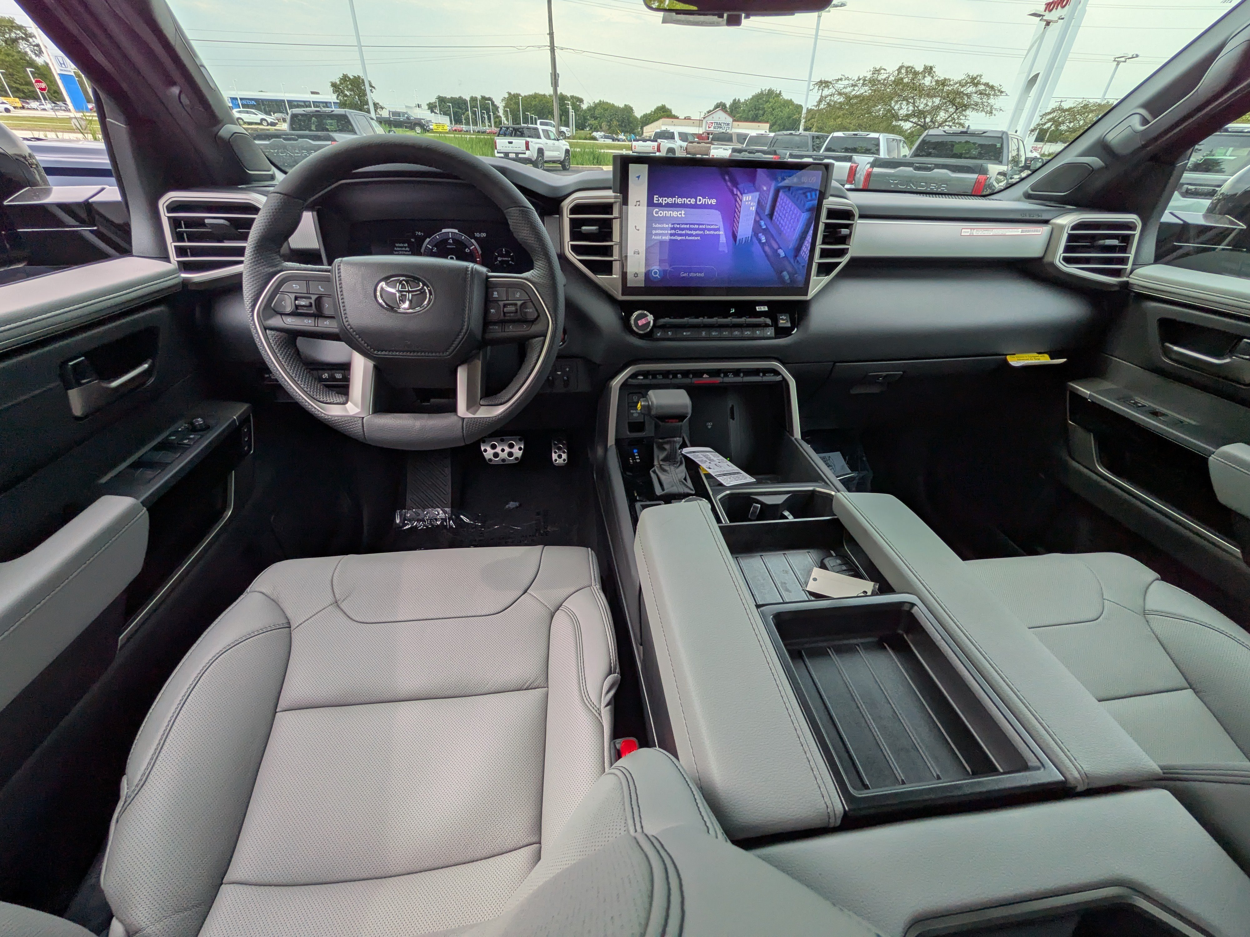New 2026 Toyota Tundra Limited AWD/4WD image 9