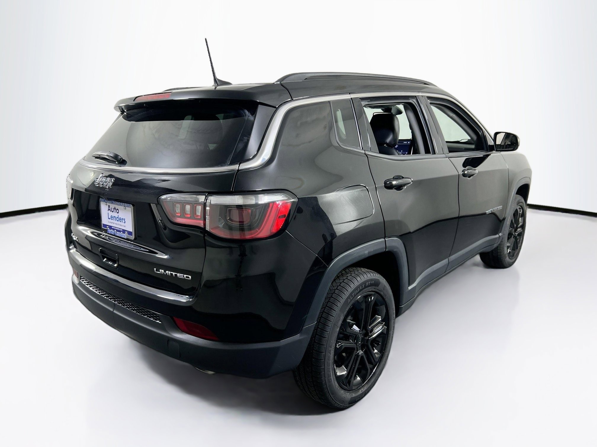 Used 2022 Jeep Compass Limited AWD/4WD image 5