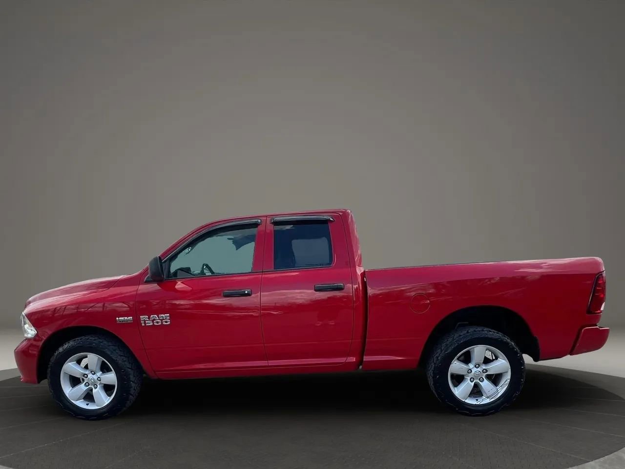 Used 2016 RAM 1500 Express AWD/4WD image 8