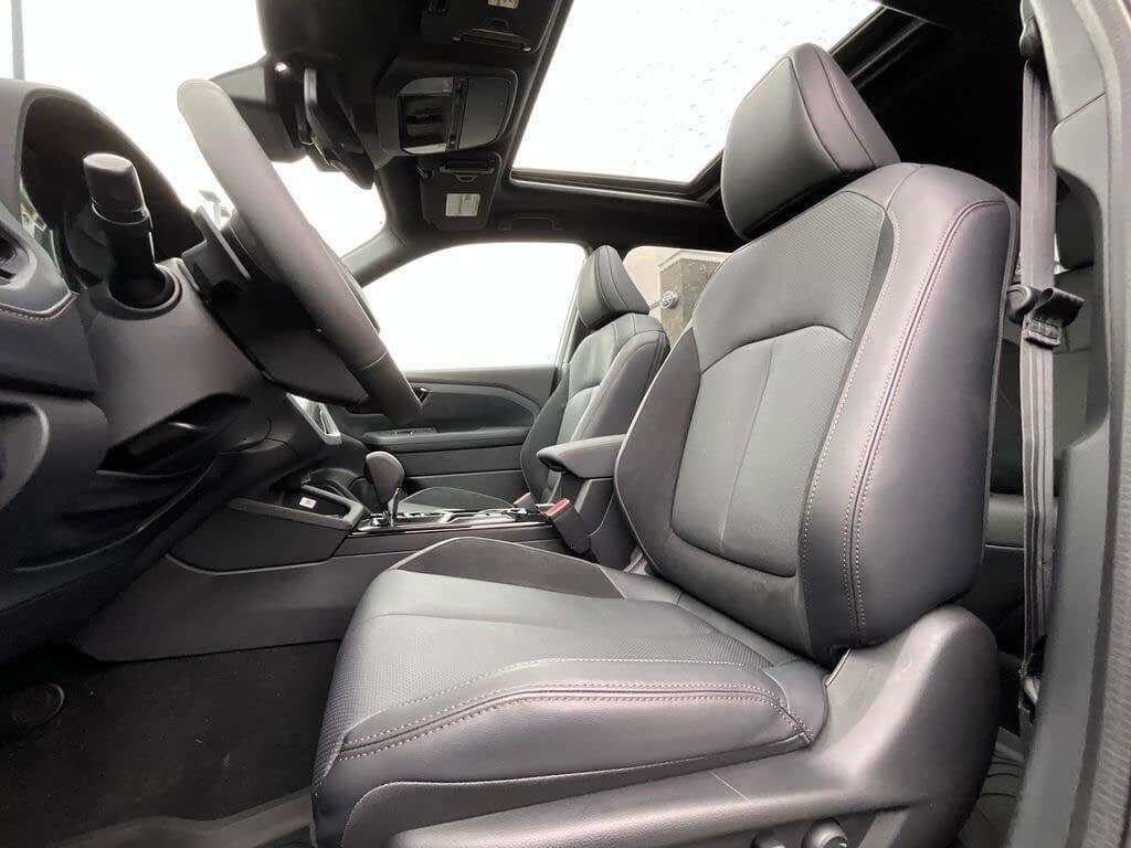 Certified 2025 Subaru Forester Touring AWD/4WD image 12