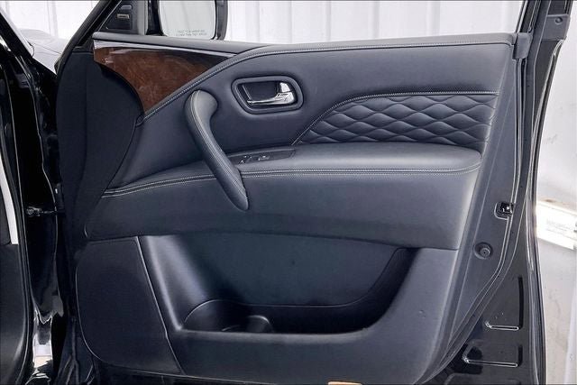 Used 2019 INFINITI QX80 Luxe w/ 22" Wheel Package AWD/4WD image 23