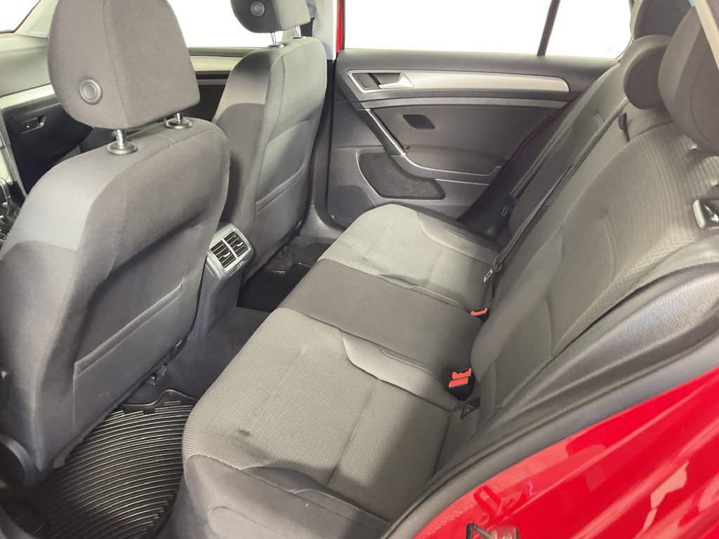 Used 2016 Volkswagen Golf S FWD image 20