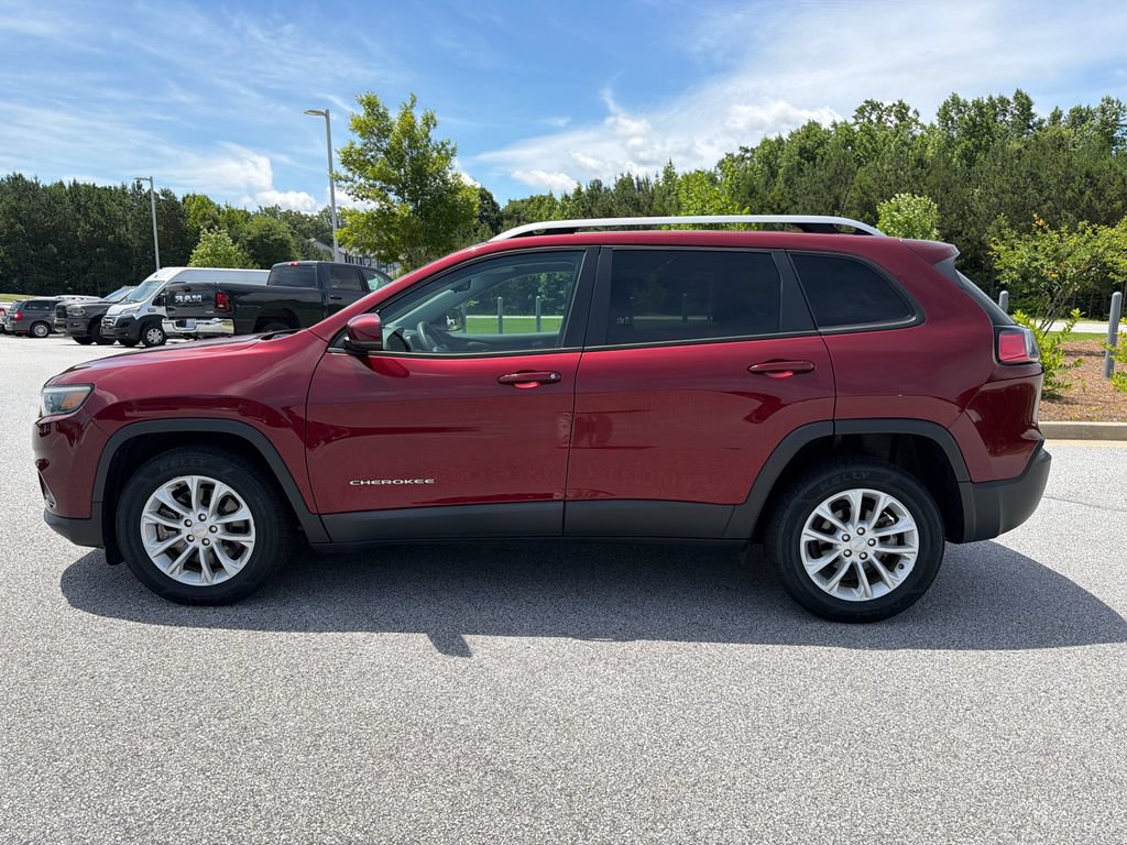 Used 2021 Jeep Cherokee Latitude FWD image 4
