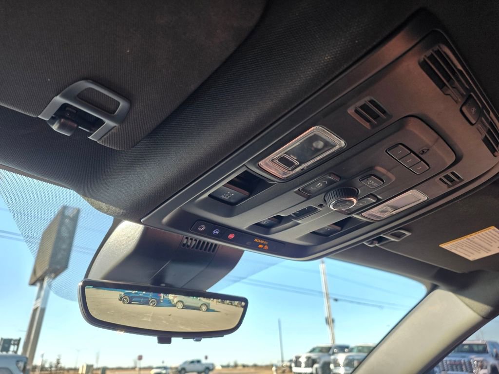 Used 2023 GMC Yukon Denali Ultimate image 22