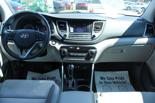 Used 2016 Hyundai Tucson Sport image 16