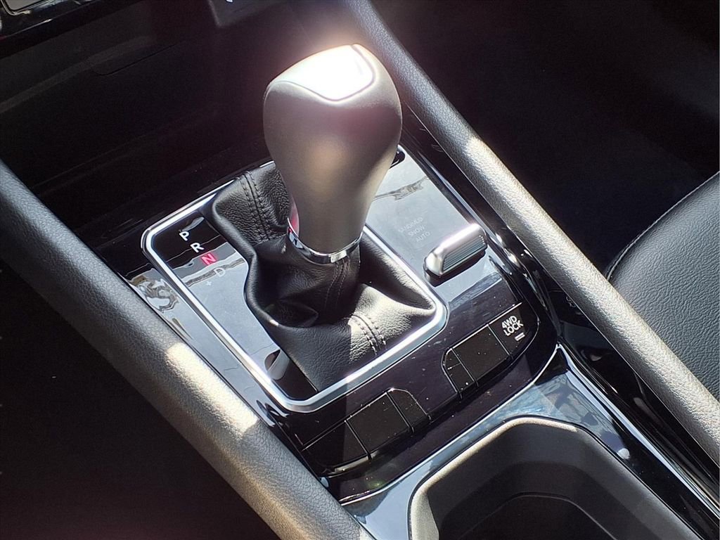 New 2026 Jeep Compass Latitude image 16