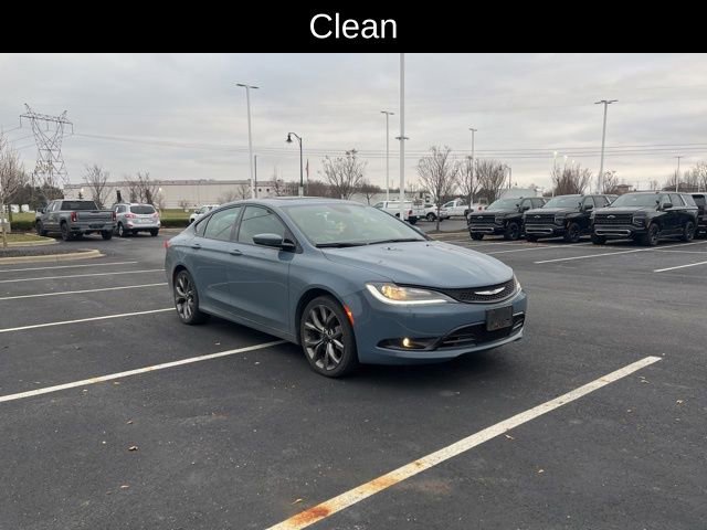 Used 2015 Chrysler 200 S w/ Comfort Group image 3