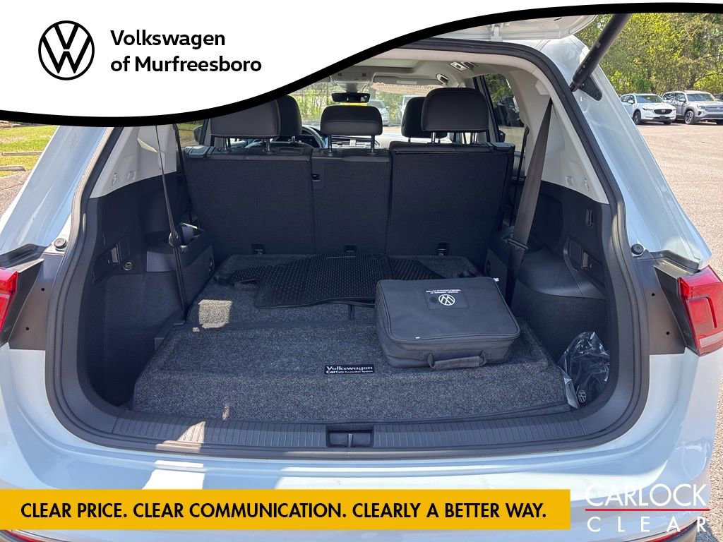 Certified 2022 Volkswagen Tiguan SE w/ Panoramic Sunroof Package image 14