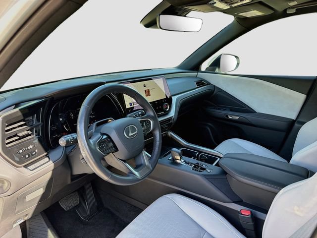 Used 2025 Lexus TX 350 AWD w/ Technology Package image 28