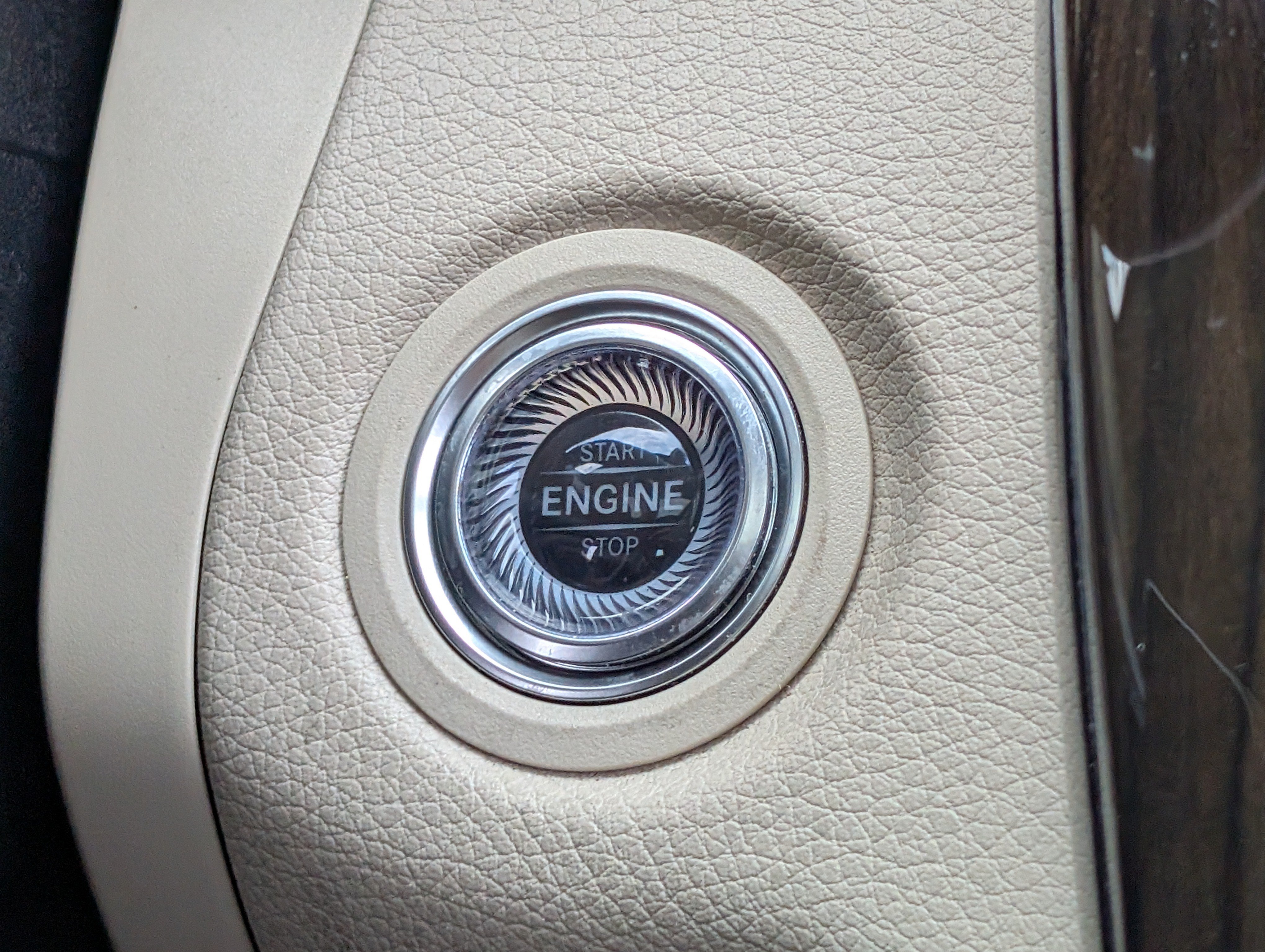 Used 2020 Mercedes-Benz C 300 Sedan image 32