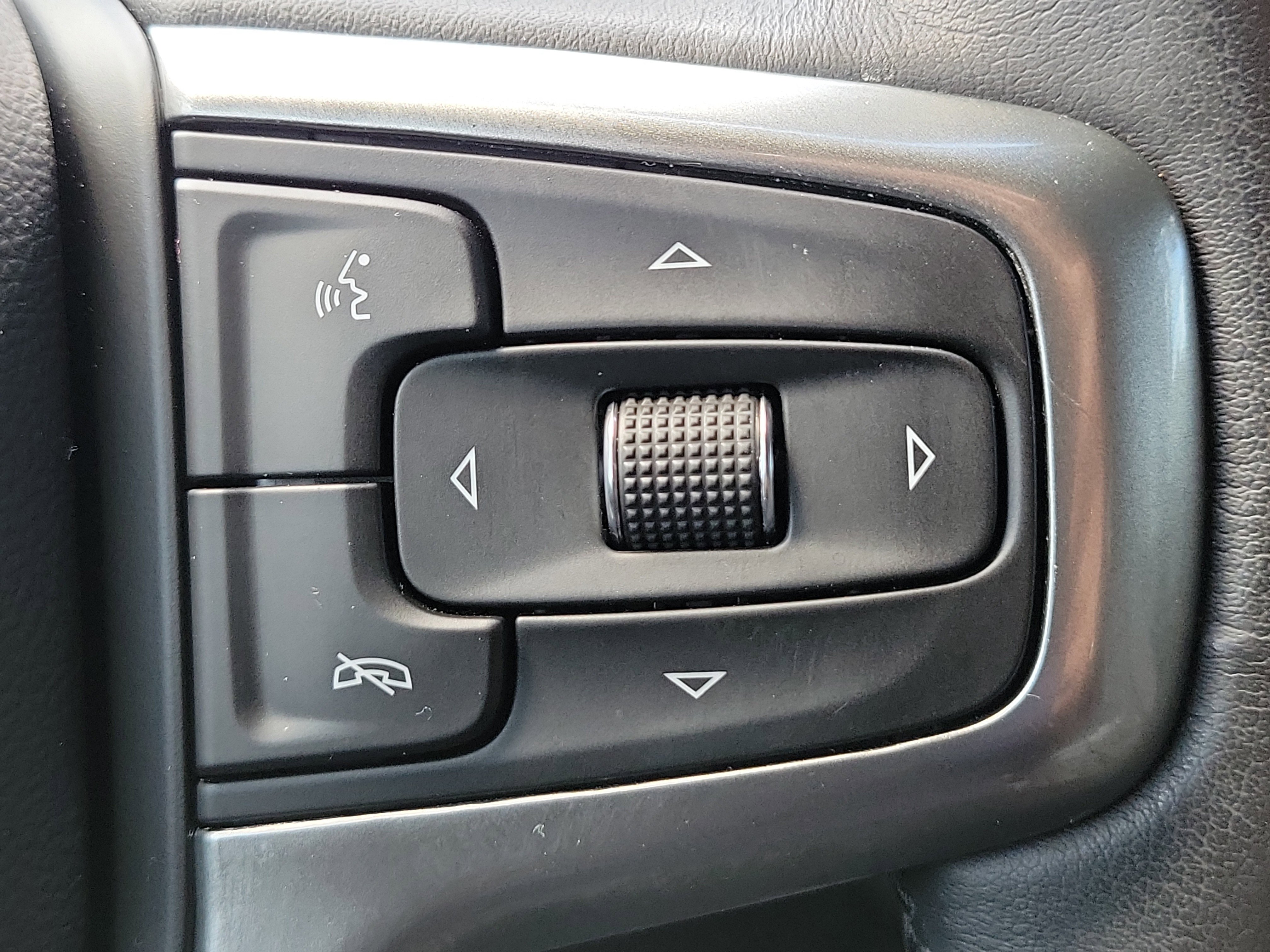 Used 2021 Chevrolet Silverado 1500 RST image 26