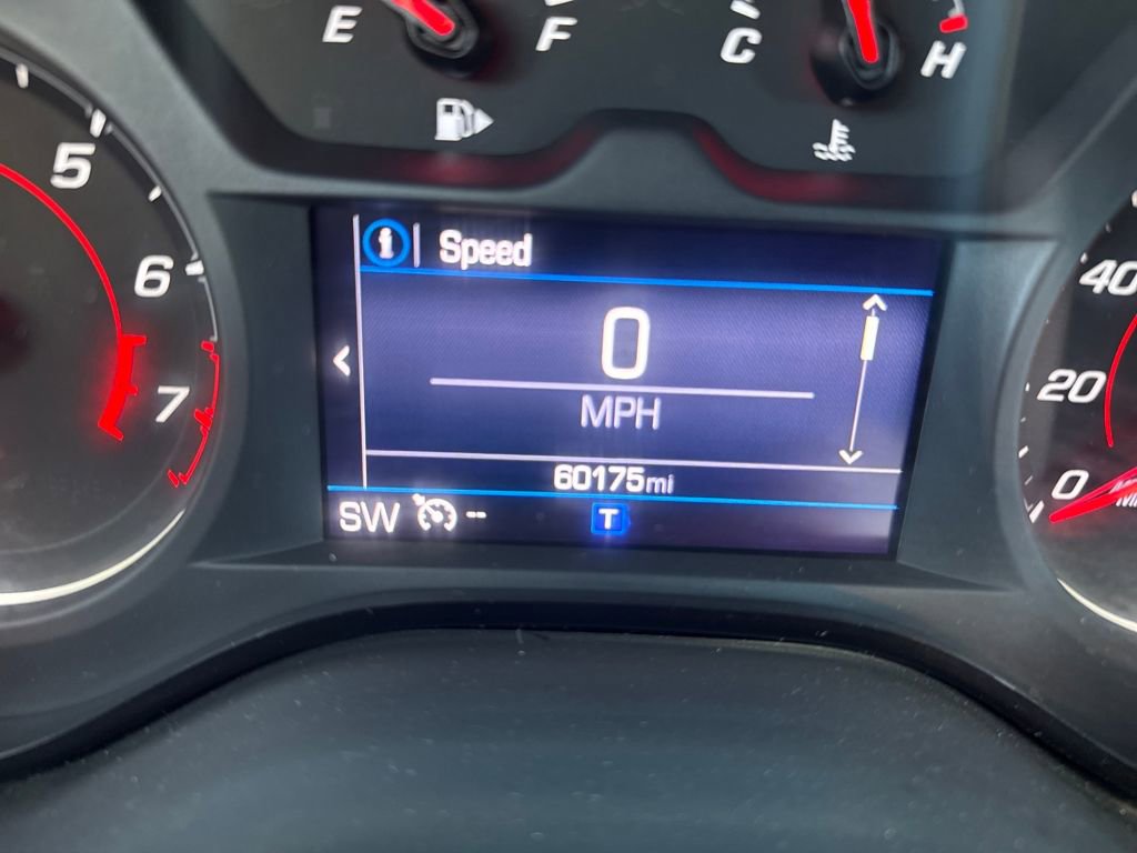 Used 2022 Chevrolet Camaro LT w/ RS Package image 17