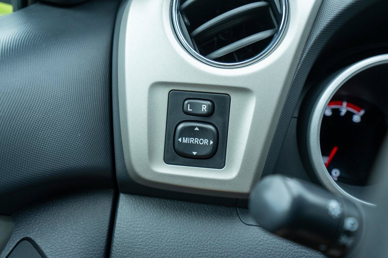 Used 2012 Toyota Matrix L w/ L Sport Pkg FWD image 27