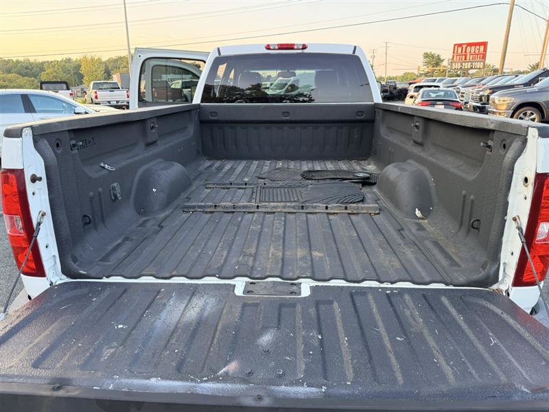 Used 2013 GMC Sierra 3500 Denali AWD/4WD image 17