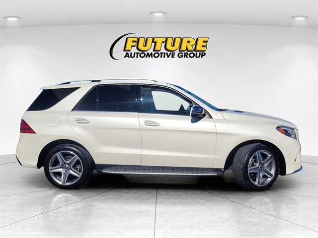 Used 2019 Mercedes-Benz GLE 400 4MATIC image 3