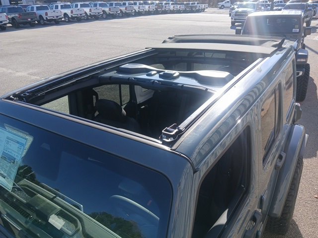 New 2026 Jeep Wrangler Unlimited Rubicon