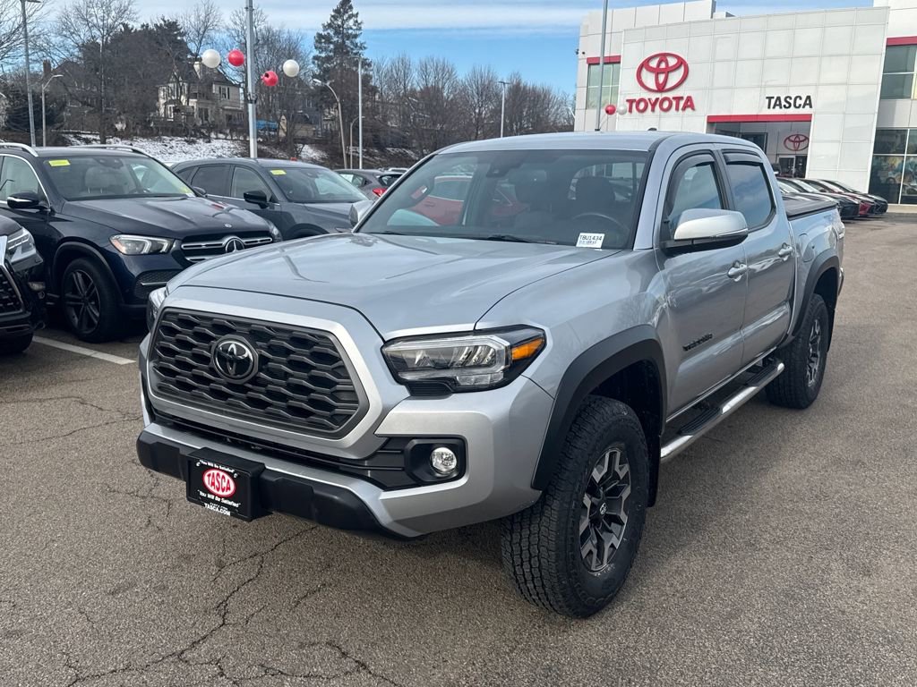 Used 2023 Toyota Tacoma TRD Off-Road image 3