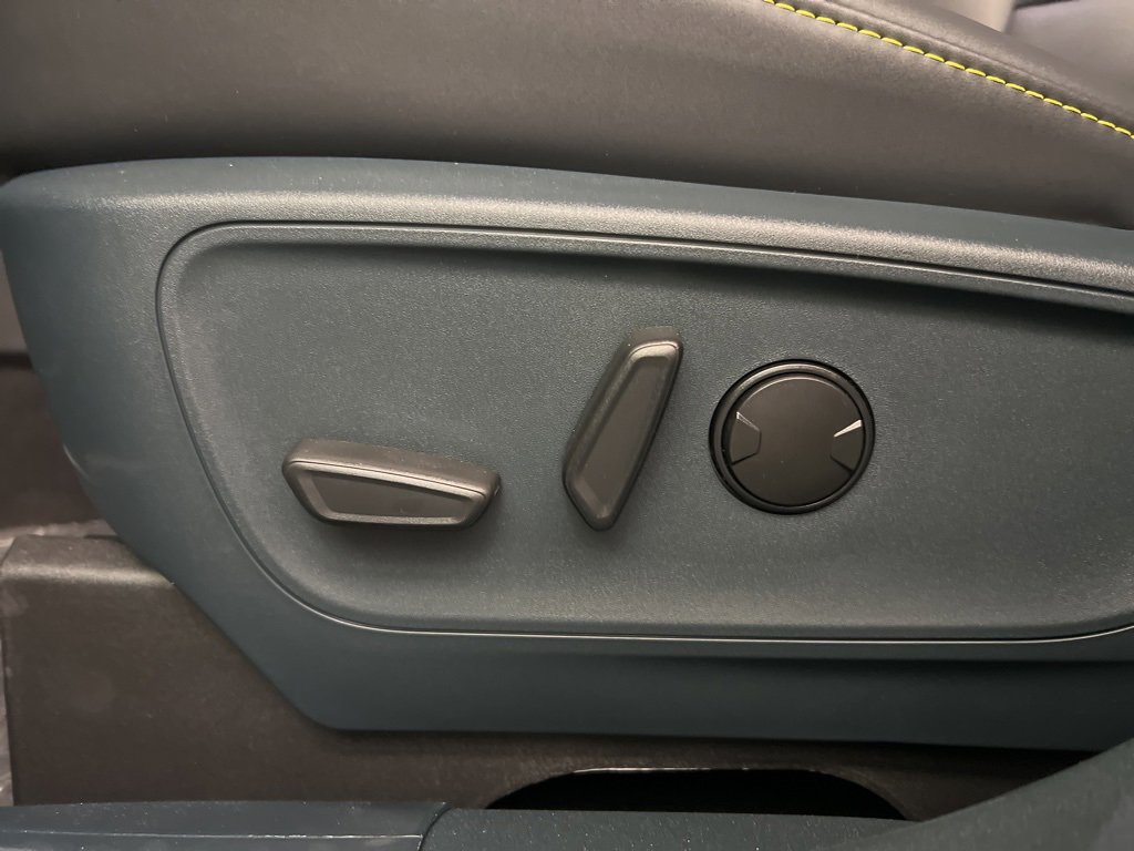 New 2025 Ford Maverick Lobo image 21