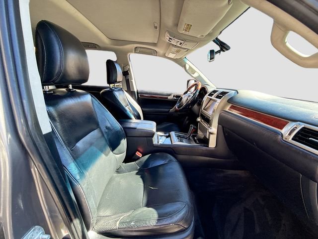 Used 2010 Lexus GX 460 image 30