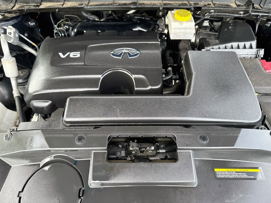 Used 2023 INFINITI QX60 Sensory w/ Cargo Package AWD/4WD image 34