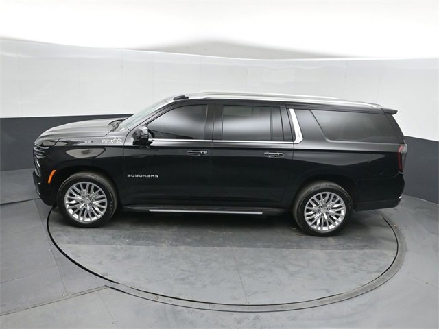 Used 2025 Chevrolet Suburban High Country w/ LPO, Illumination Package image 40