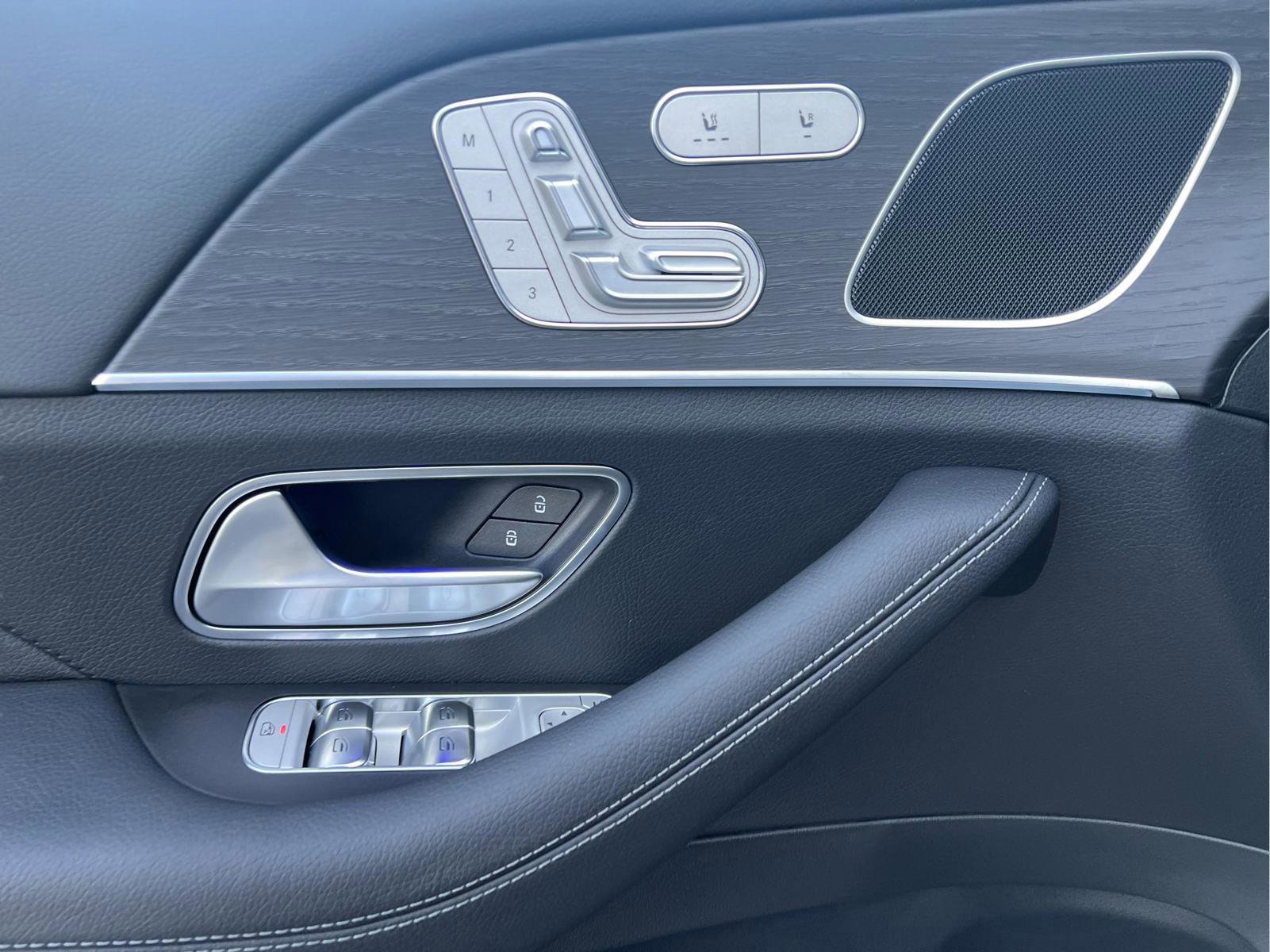 Certified 2025 Mercedes-Benz GLE 350 4MATIC image 17