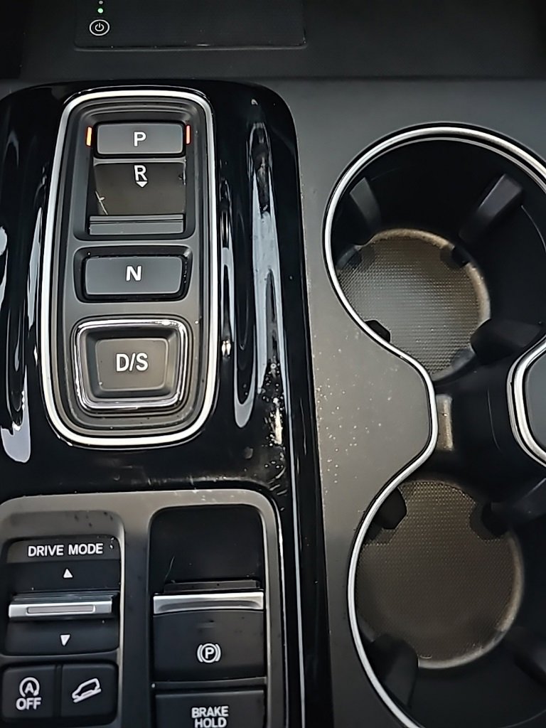 Used 2025 Honda Pilot Elite image 27