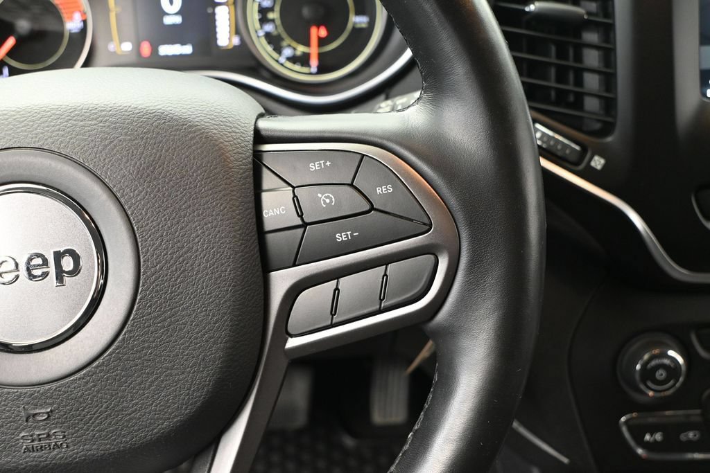 Used 2020 Jeep Cherokee Sport w/ Cold Weather Group AWD/4WD image 21