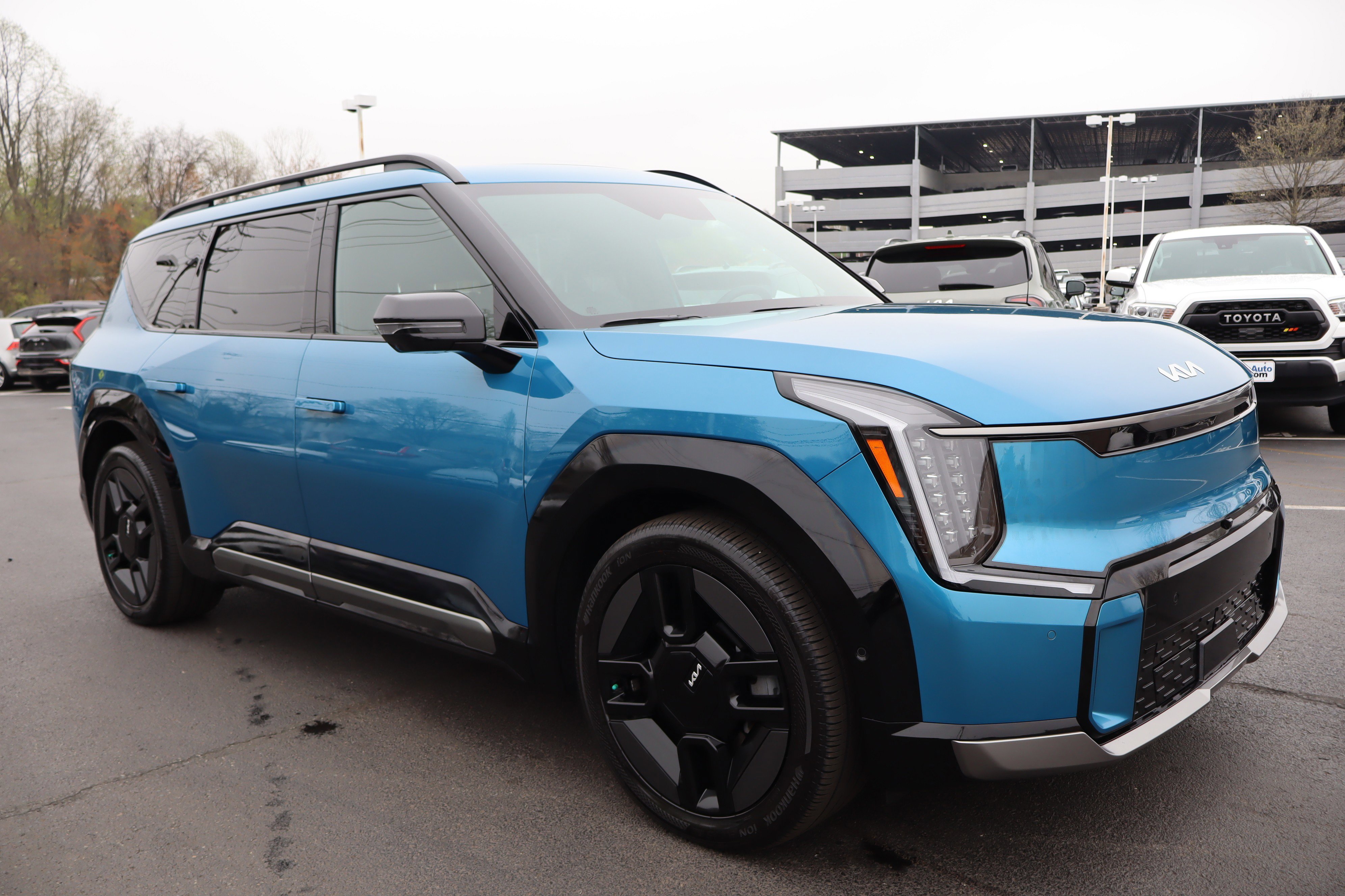 Certified 2024 Kia EV9 GT-Line image 1