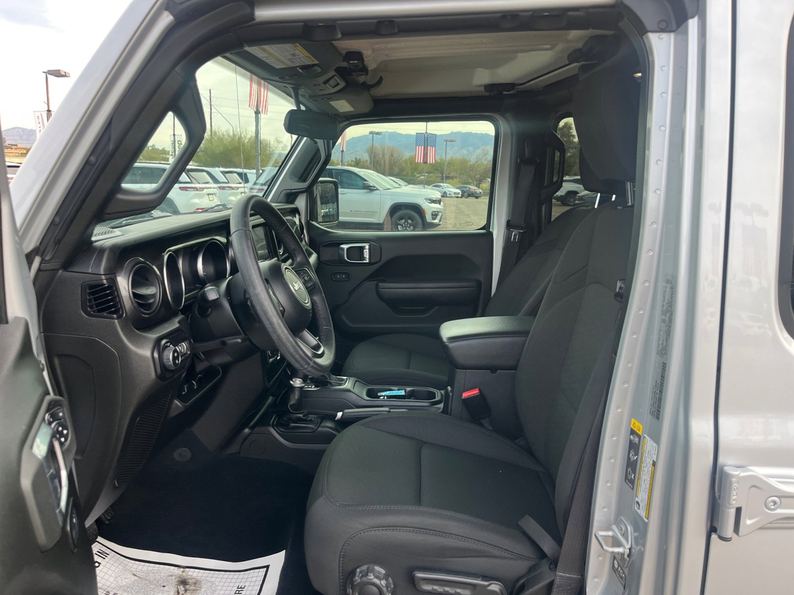 Certified 2022 Jeep Gladiator Sport image 14