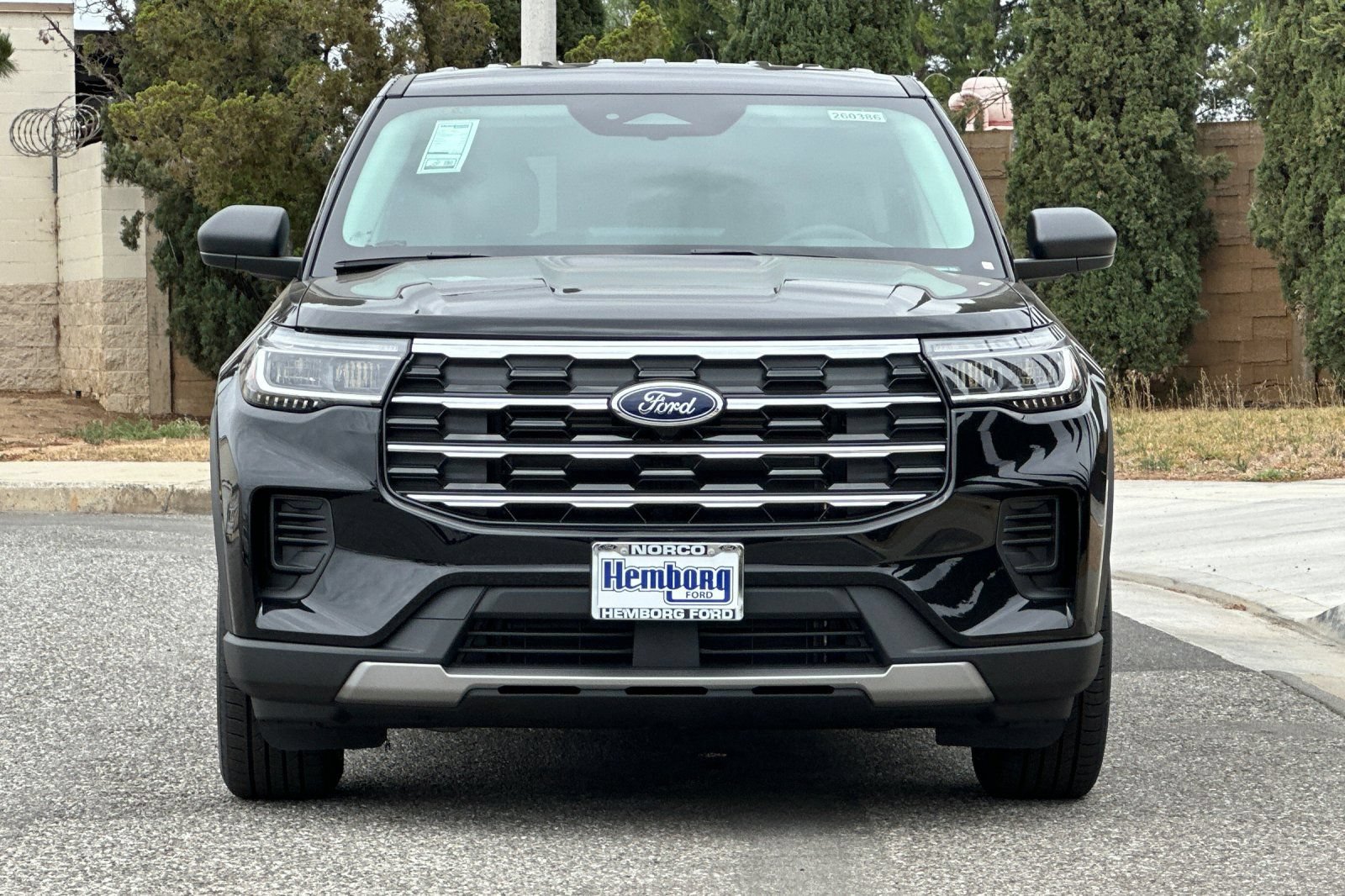 New 2026 Ford Explorer Active RWD image 9