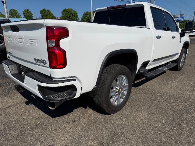 Used 2024 Chevrolet Silverado 2500 High Country AWD/4WD image 2