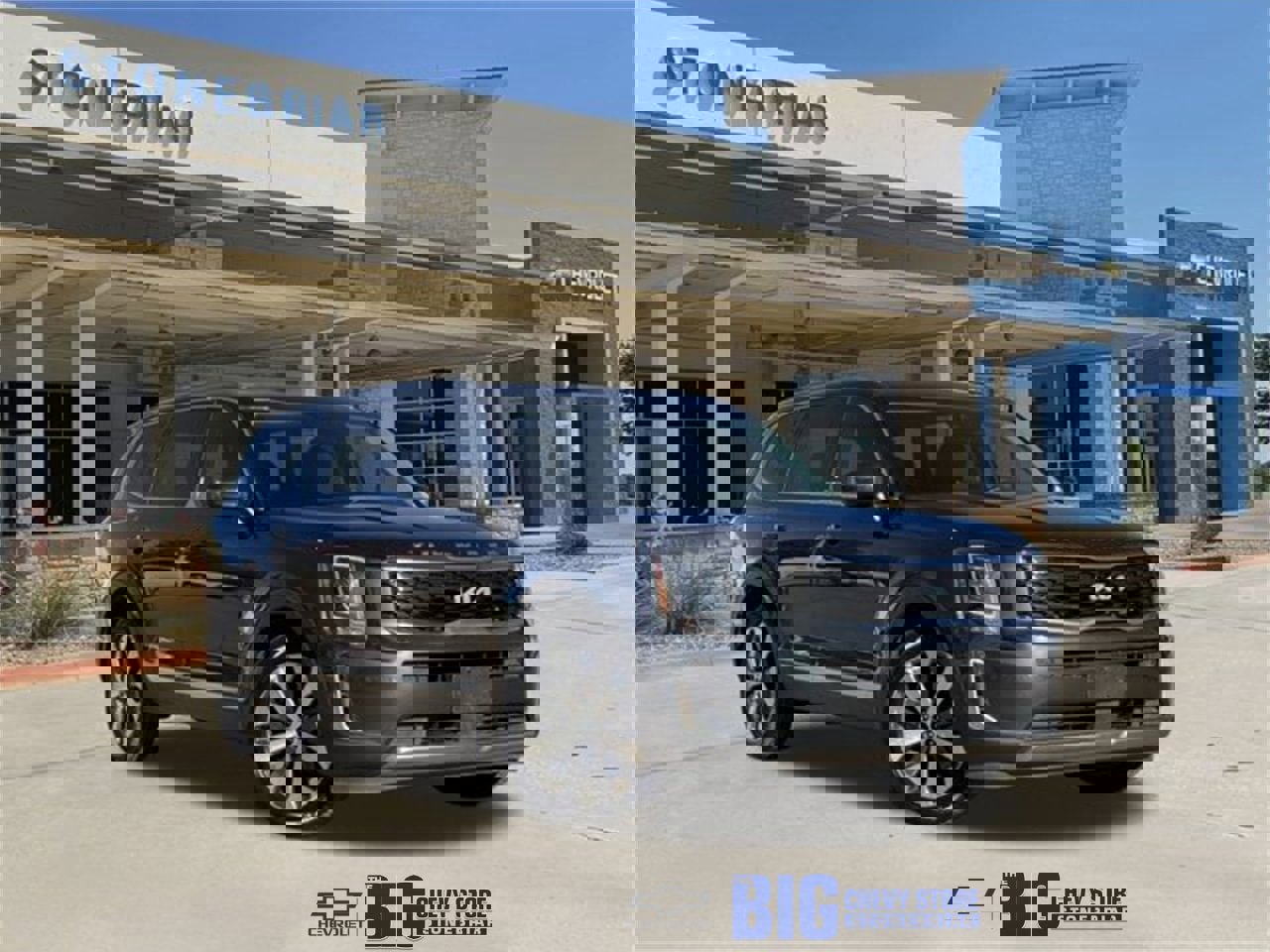 Used 2022 Kia Telluride S image 1