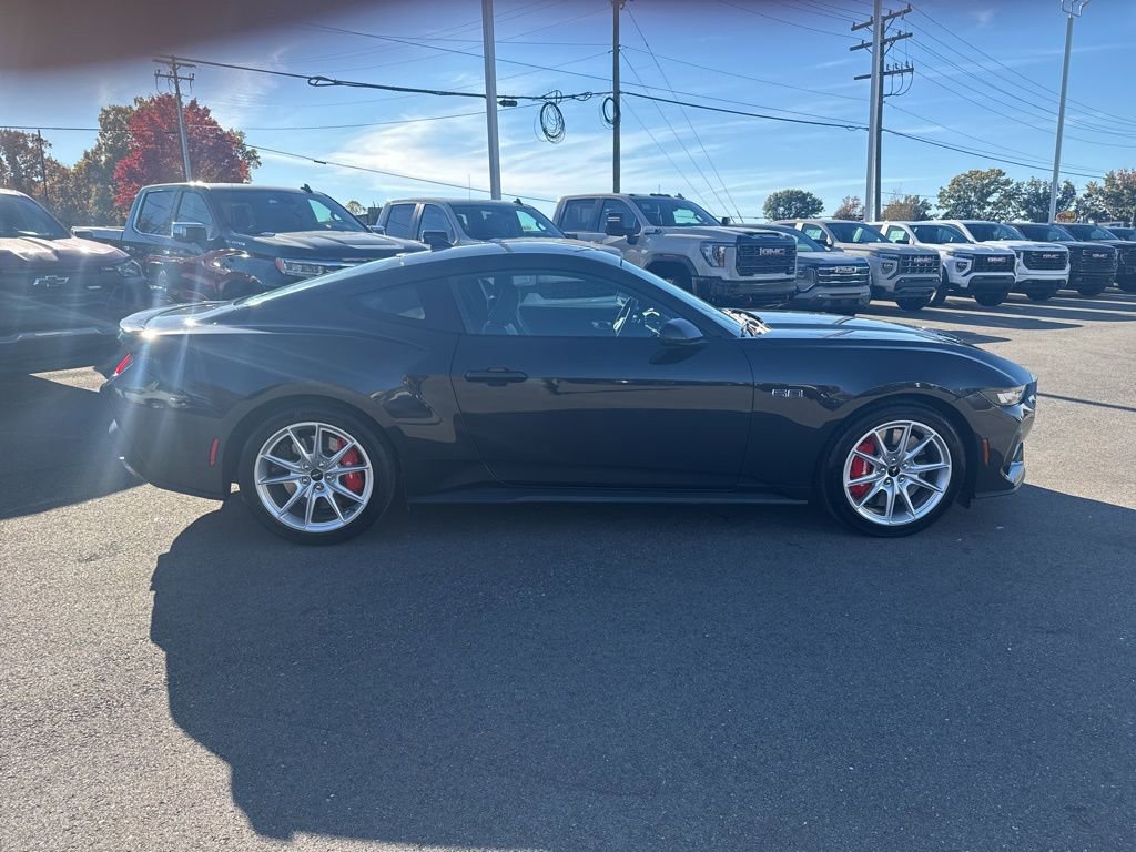 Used 2024 Ford Mustang GT Premium image 6