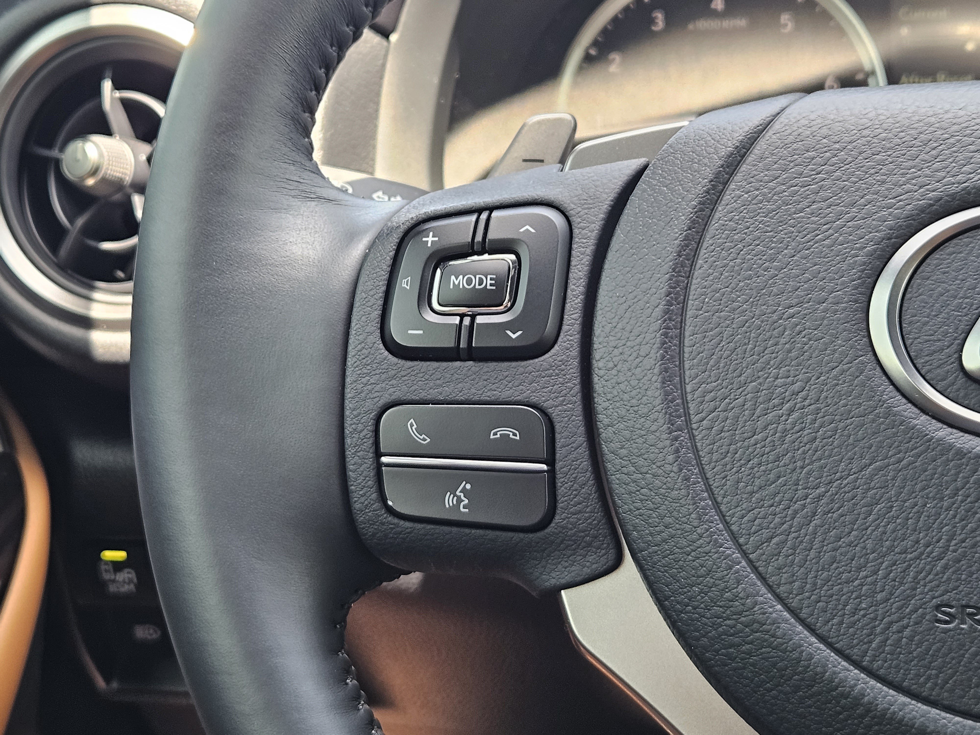 Used 2024 Lexus RC 300 w/ Premium Package RWD image 26