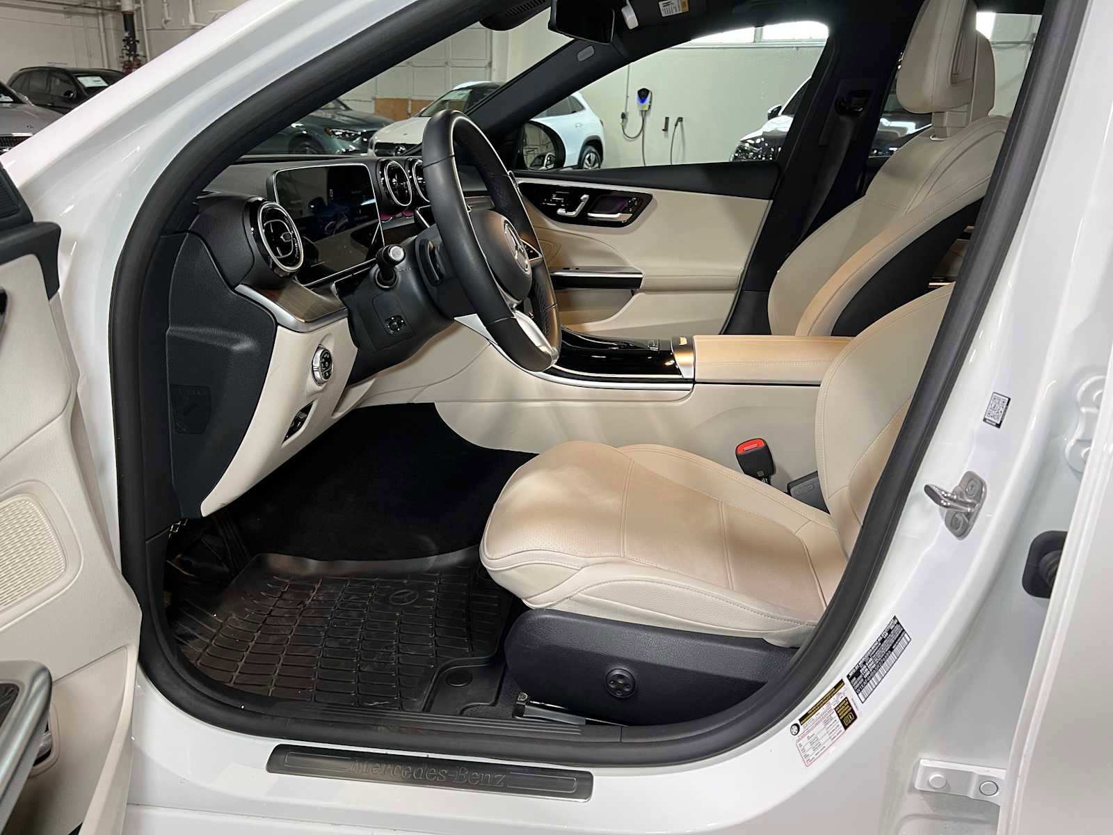 Certified 2025 Mercedes-Benz C 300 4MATIC Sedan image 24