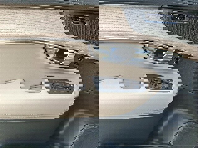 New 2026 Volvo XC90 B6 Plus w/ Protection Package Premier image 8