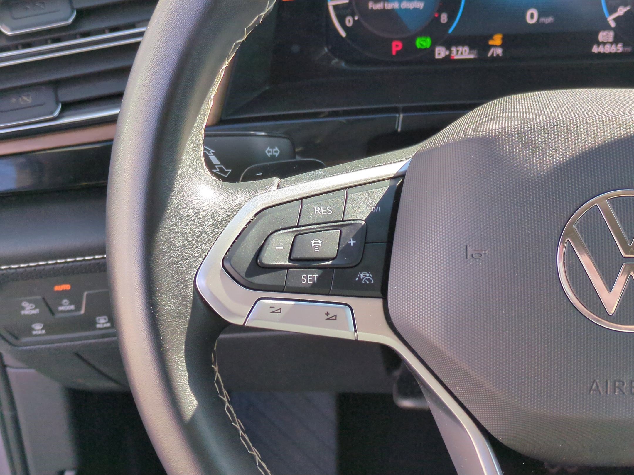 Used 2024 Volkswagen Atlas SE image 20