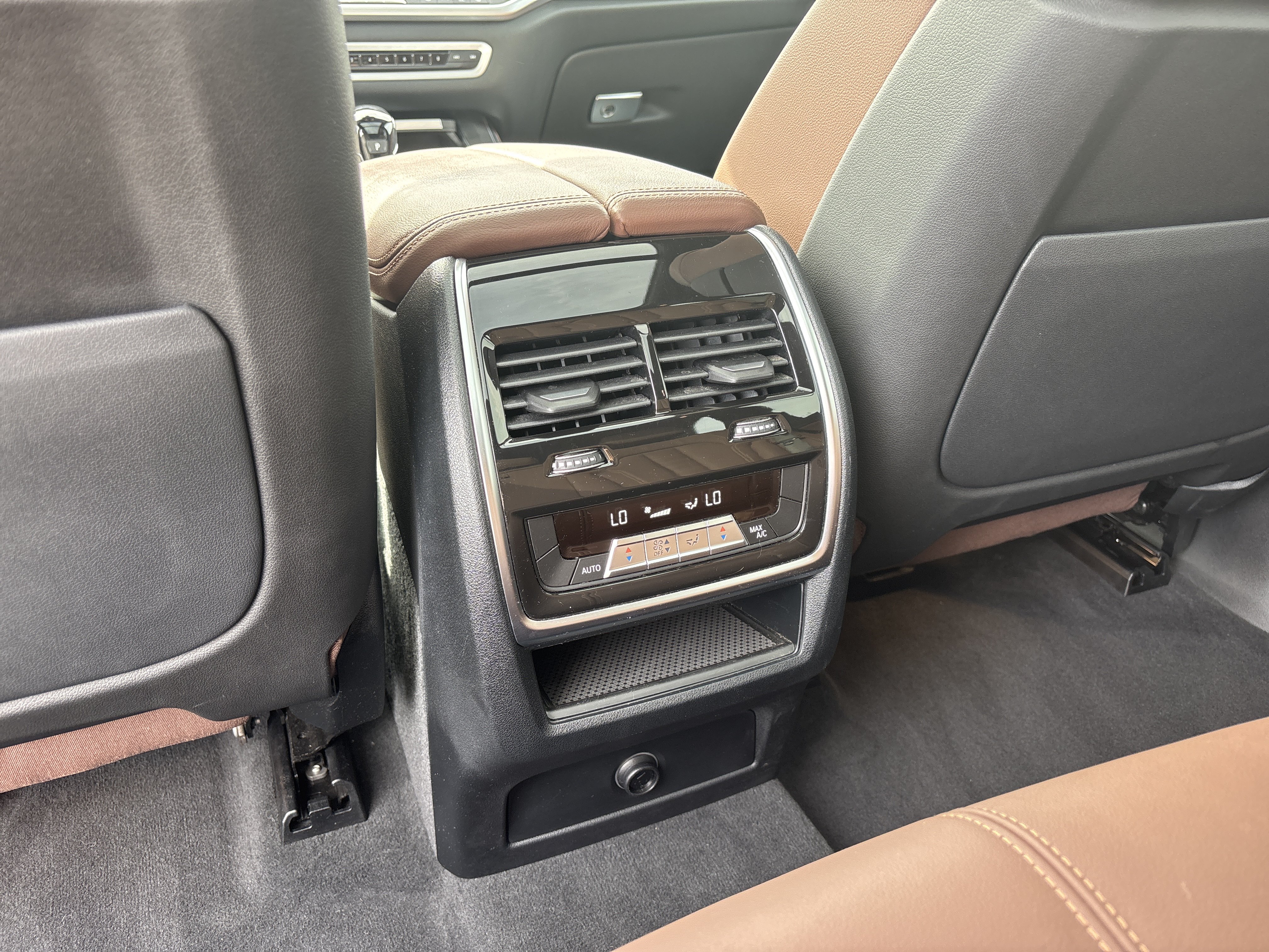Used 2022 BMW X5 xDrive40i AWD/4WD image 32