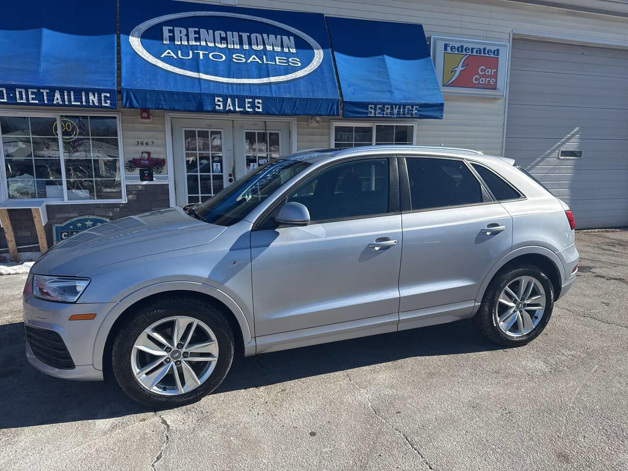 Used 2018 Audi Q3 2.0T Premium AWD/4WD image 4