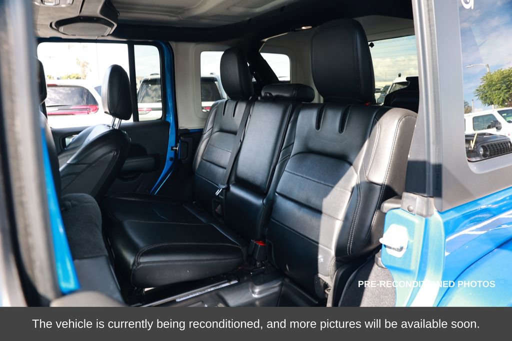 Used 2023 Jeep Wrangler Unlimited Sahara image 12