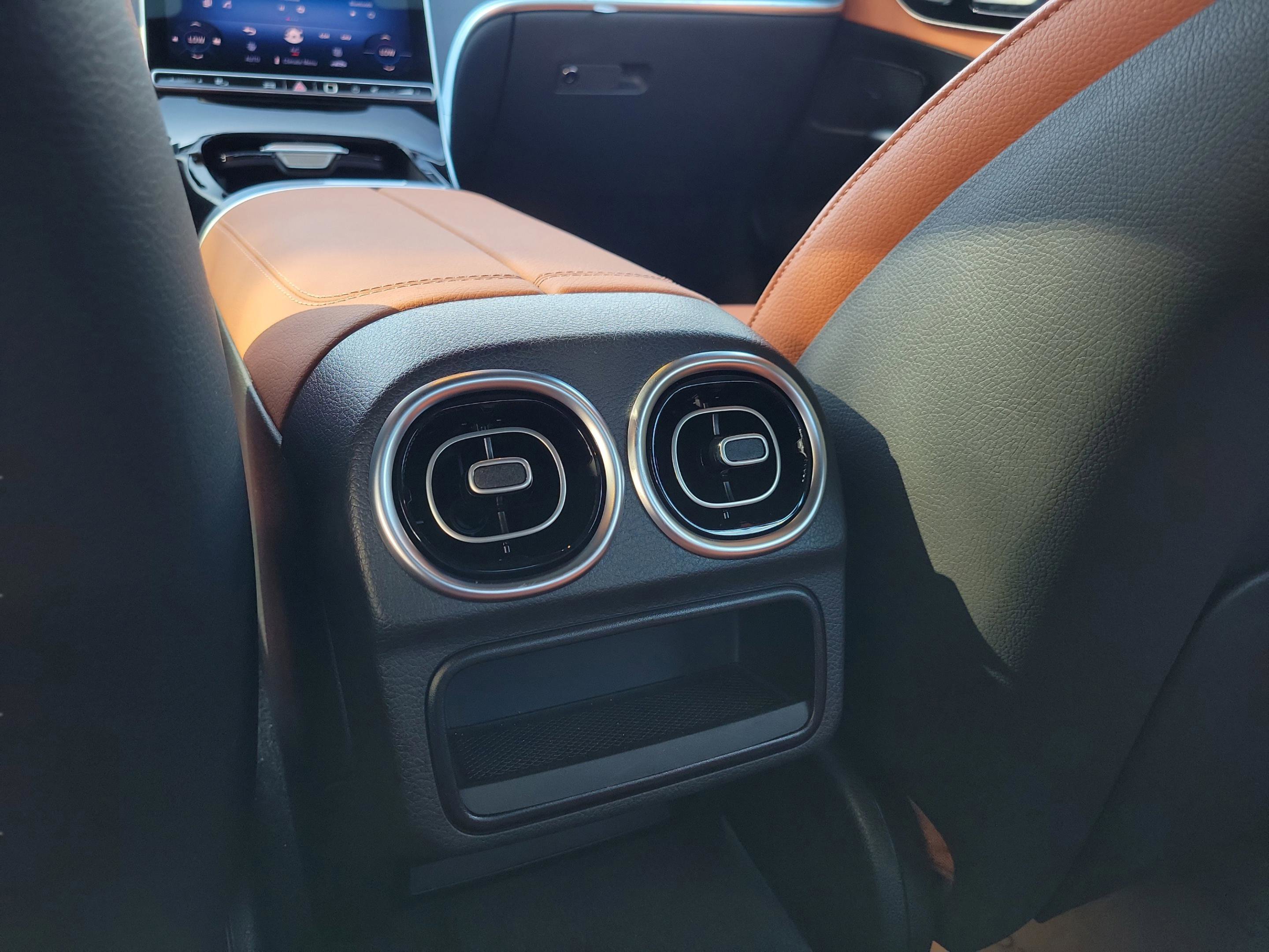 Certified 2025 Mercedes-Benz C 300 Sedan image 14