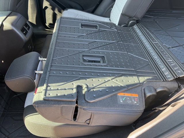 Used 2022 Chevrolet Equinox LS w/ LS Convenience Package image 39