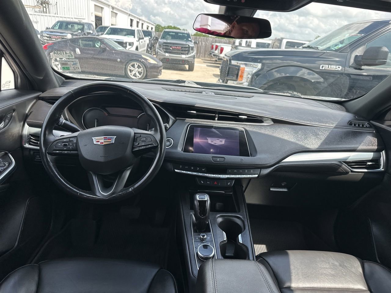 Used 2019 Cadillac XT4 Premium Luxury w/ Cold Weather Package image 9