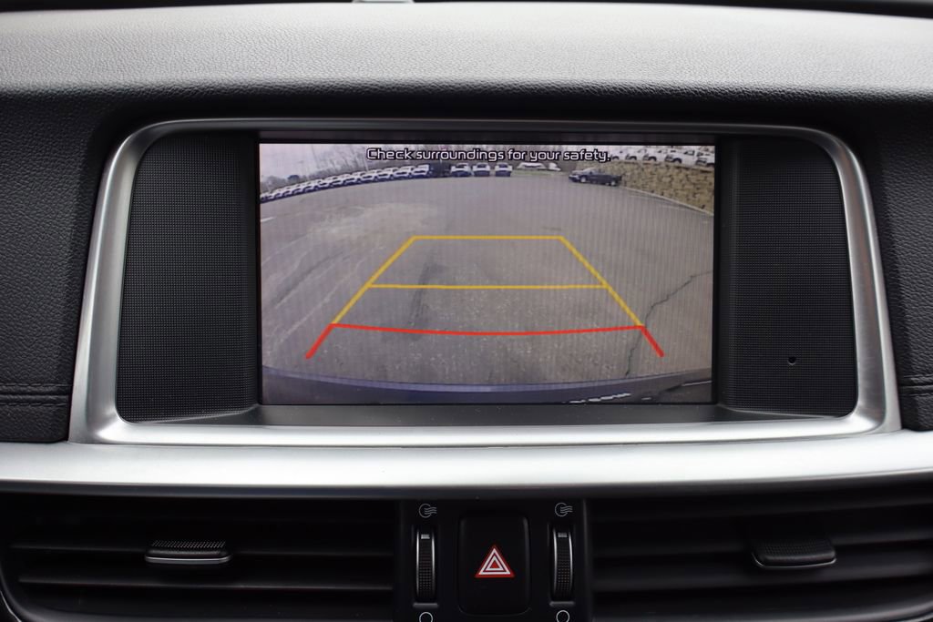 Used 2019 Kia Optima S image 11