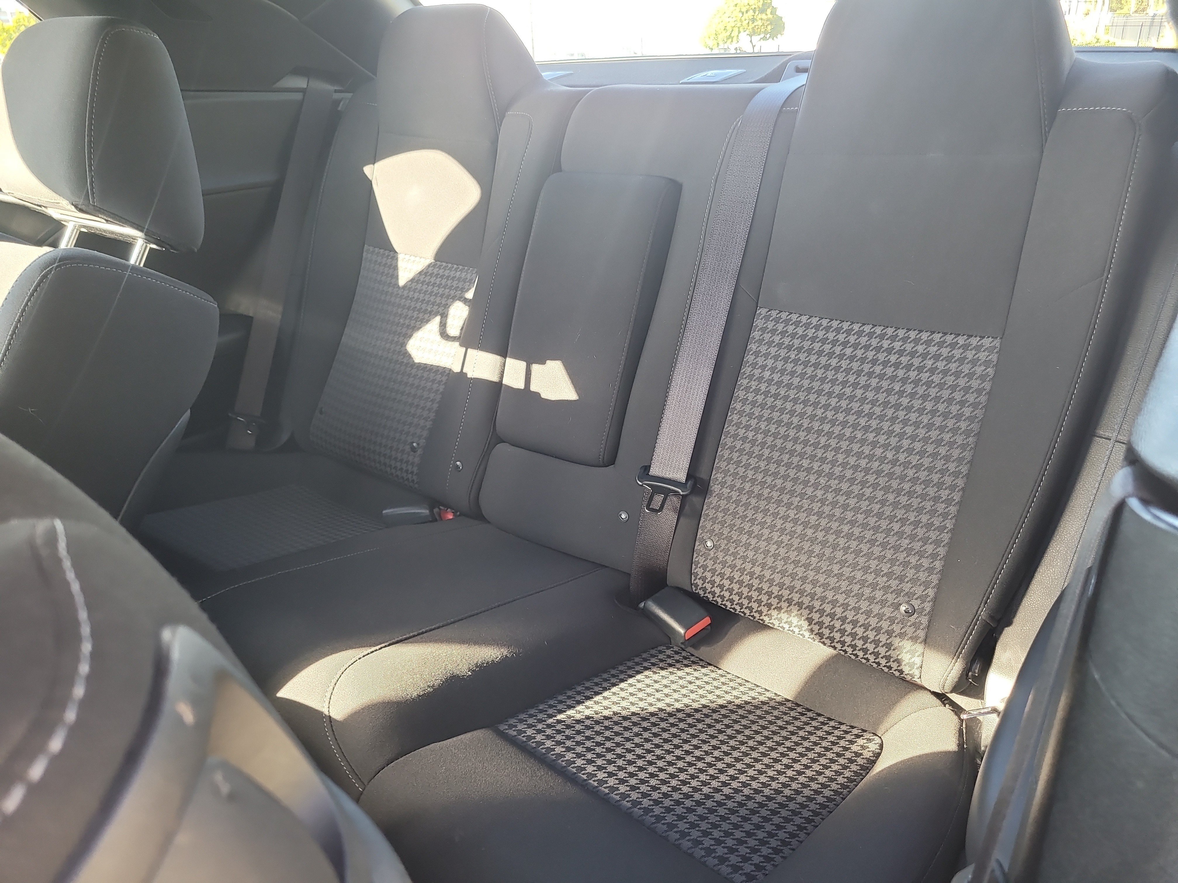 Used 2022 Dodge Challenger GT RWD image 16