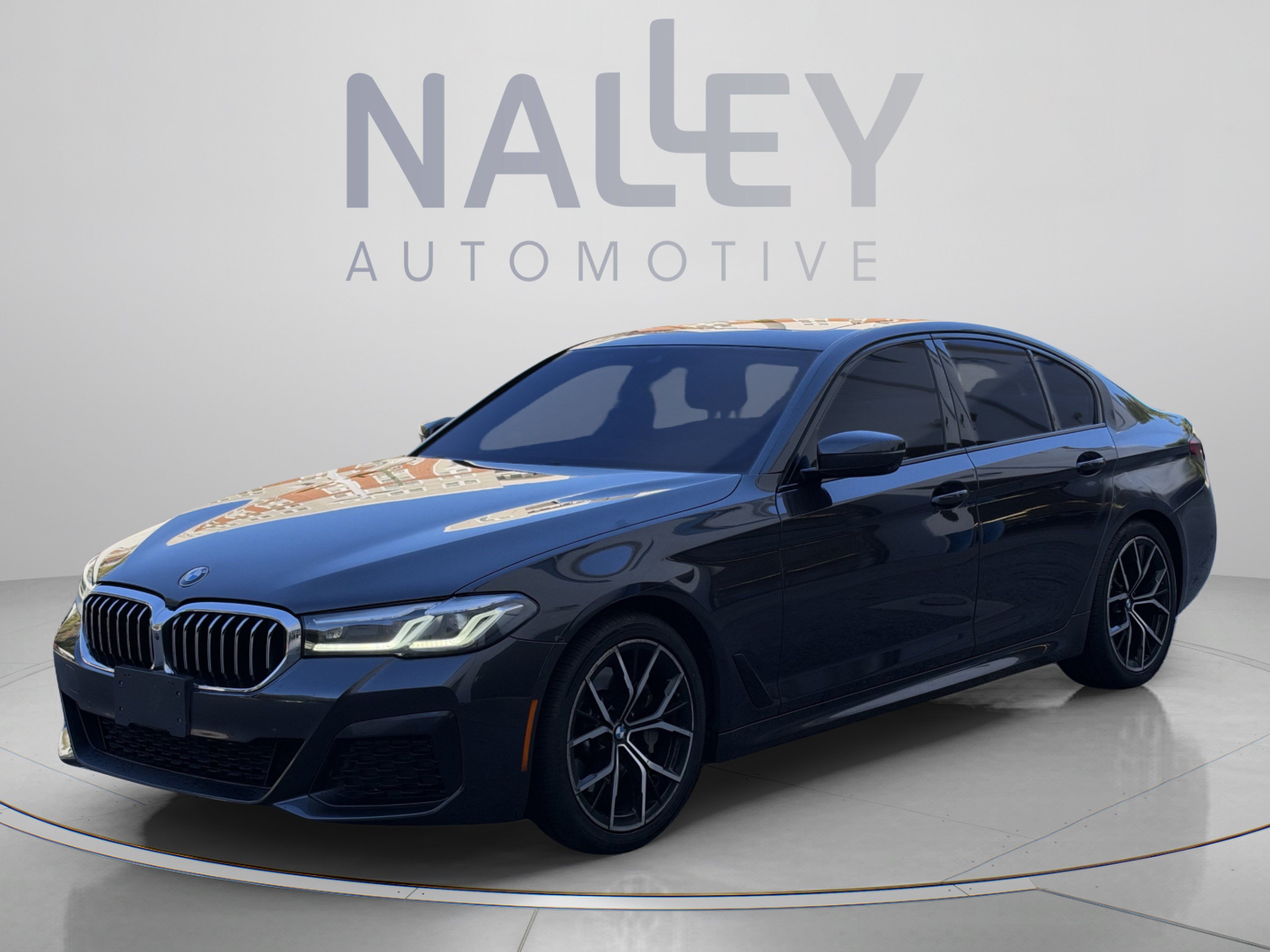 Used 2021 BMW 530i xDrive AWD/4WD image 1