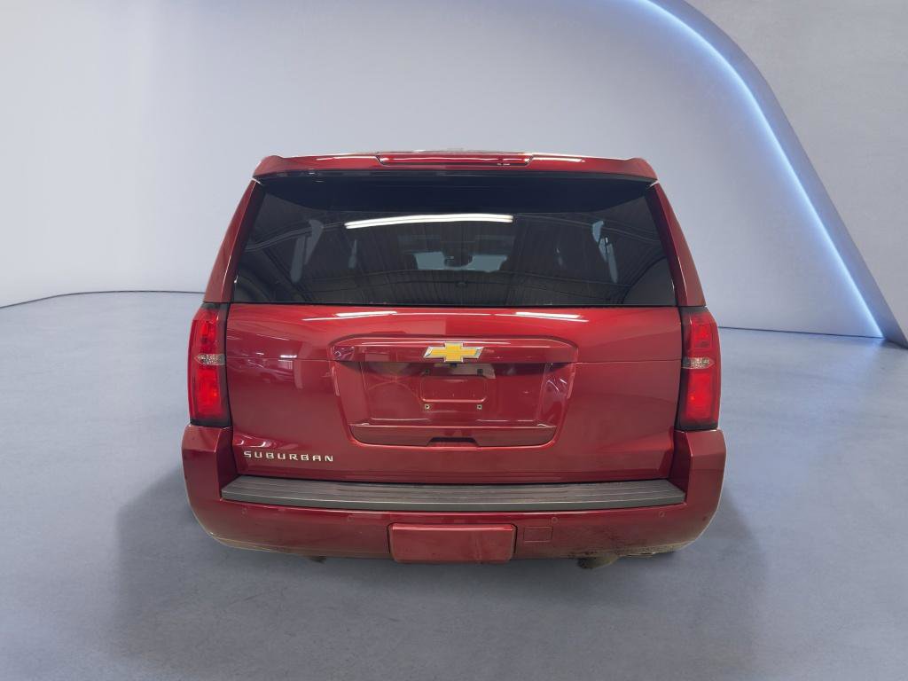 Used 2017 Chevrolet Suburban LT w/ LT Signature Package AWD/4WD image 5